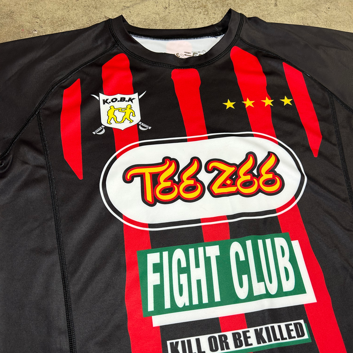 CAPTAINS KIT RASH GUARD