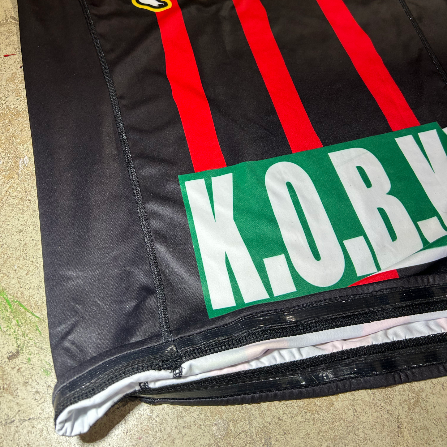 CAPTAINS KIT RASH GUARD