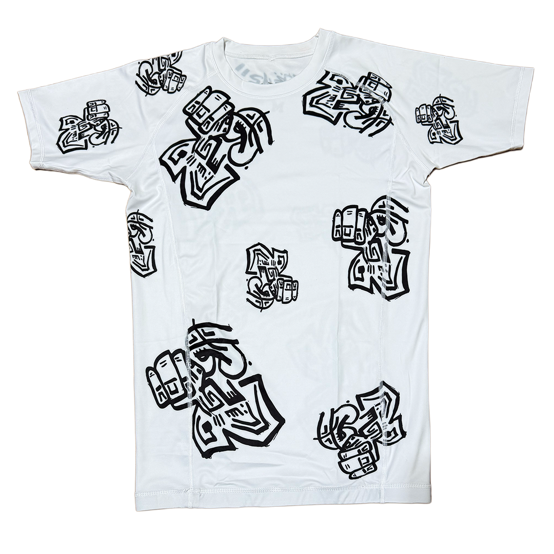 FIGHT 4 IT RASH GUARD