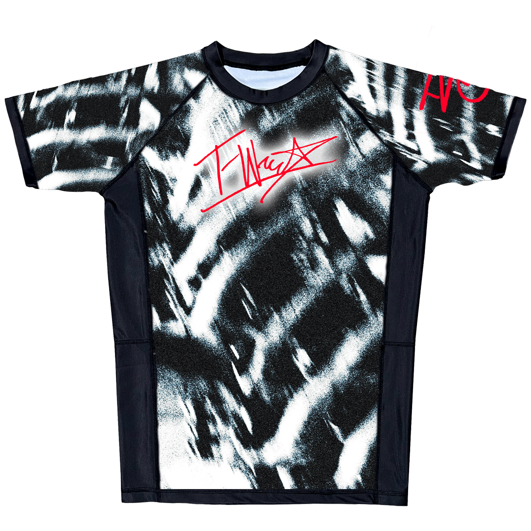TWRECKS SIGNATURE RASH GUARD